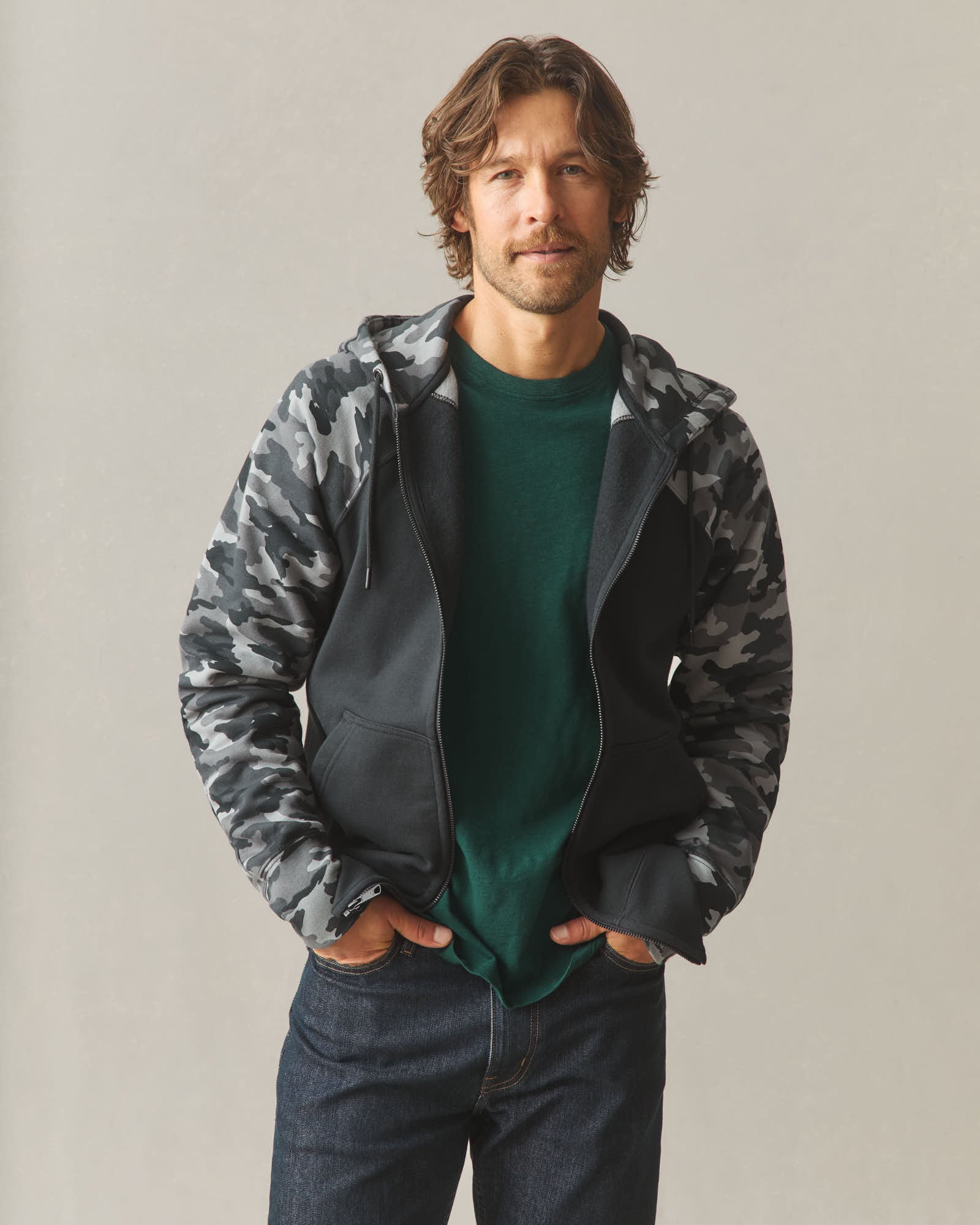 Men's Raglan Classic Full Zip - Black Camo